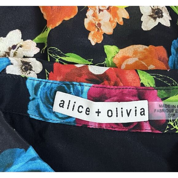 Alice and Olivia Martel Silk Flutter Sleeve Top Floral Button Blouse Size Small - Picture 6 of 7